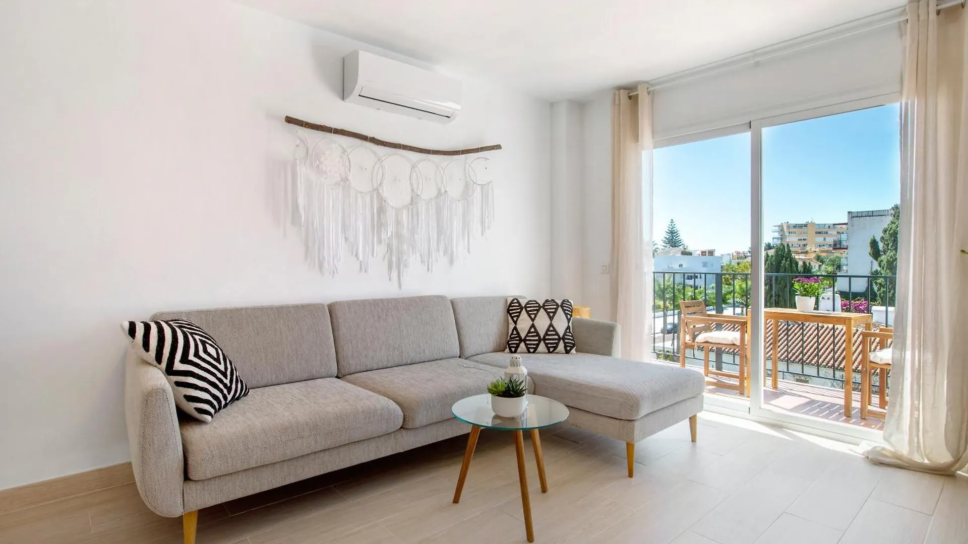 Apartamento Joya La Carihuela توريمولينوس